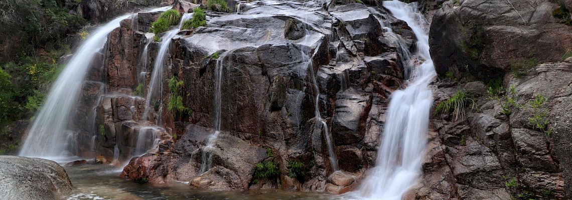 Poço do Dola e cascata de Cela Cavalos - PNPG