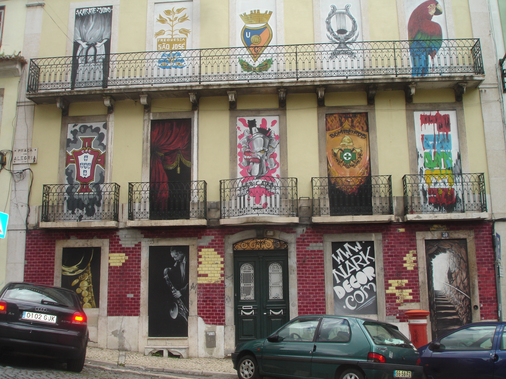 street-art-tour-bairro-alto-ao-intendende-greentrekker-pt