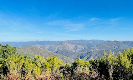 Pelos Recantos das Montanhas Mágicas – Maciço da Gralheira e Arada