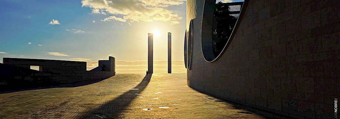 Tour Fotográfico: Fundação Champalimaud ao entardecer