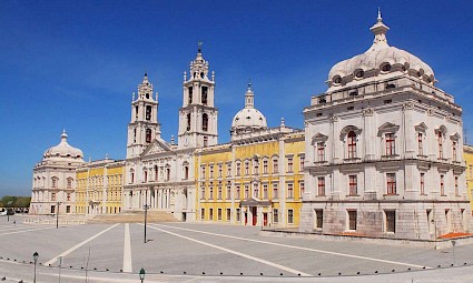 Grand Tour: Palácio de Mafra à praia de Ribeira d'Ilhas