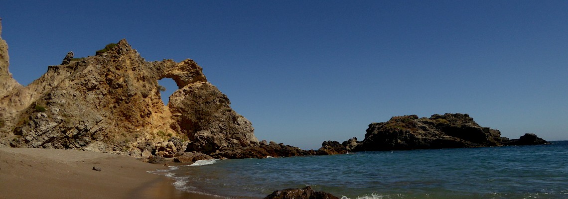 À descoberta das Praias Selvagens: Cova da Mijona e Inferno