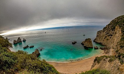 Do Castelo de Sesimbra à Ribeira do Cavalo