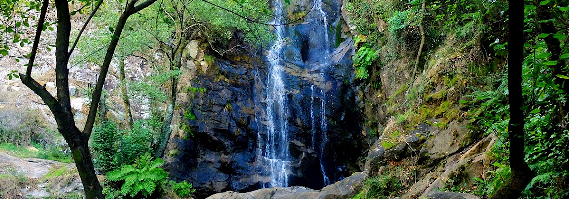 Pela Cascata da Pedra da Ferida e Ribeira da Azenha/Penela